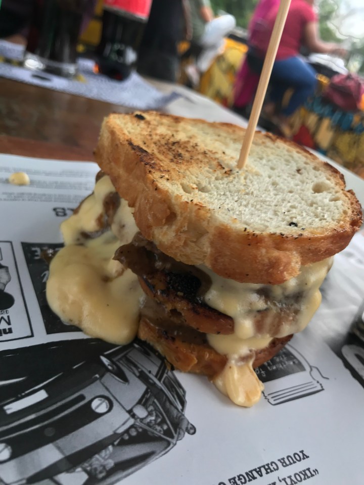 A09D6596-9FF8-4F99-9651-48888CD8D1D3